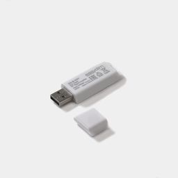 USB konnektorlu ES-B-EXT retranslyatoru, qapağı çıxarılmış vəziyyətdə