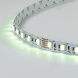SMD 5050 LED lentinin fraqmenti, isti ağ işıq