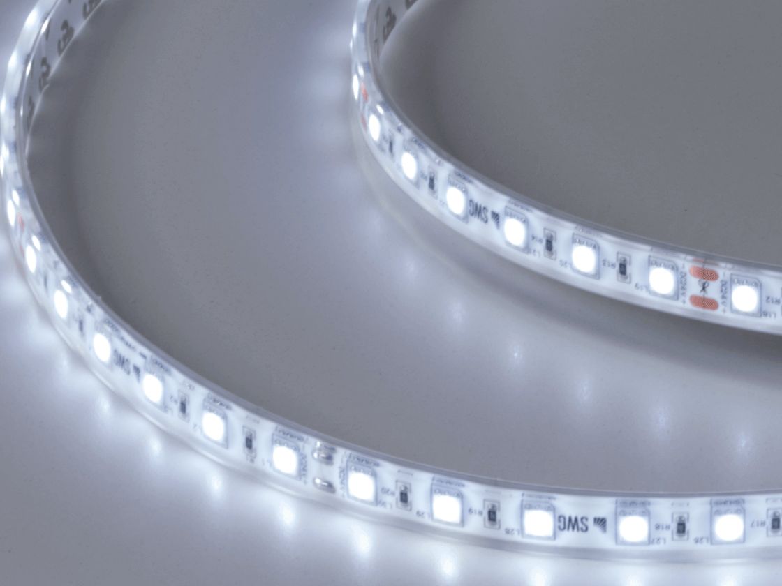 İş prosesində SMD5050 IP68 LED lent, soyuq ağ işıq