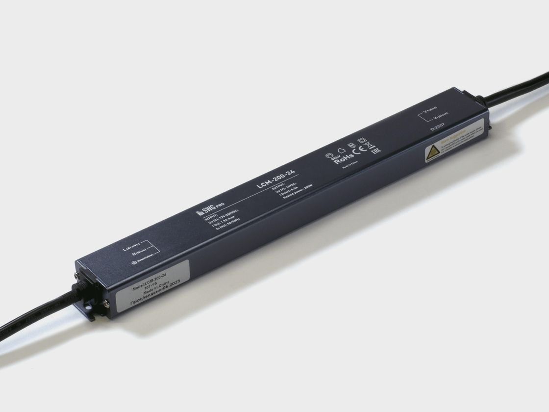 LCM-200-24 ultra nazik, hermetik enerji təchizatı bloku, qara korpus