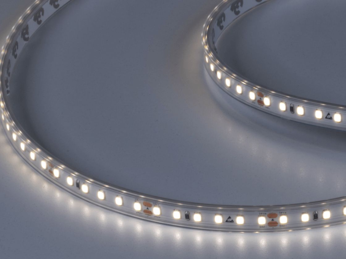 Silikon örtüklü LED lent, yanılı vəziyyətdə, yaxın plan