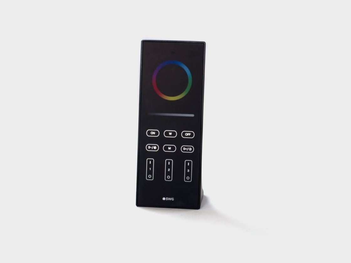 Quick Control sensor pultu, qara rəng, ön tərəfdən görünüş