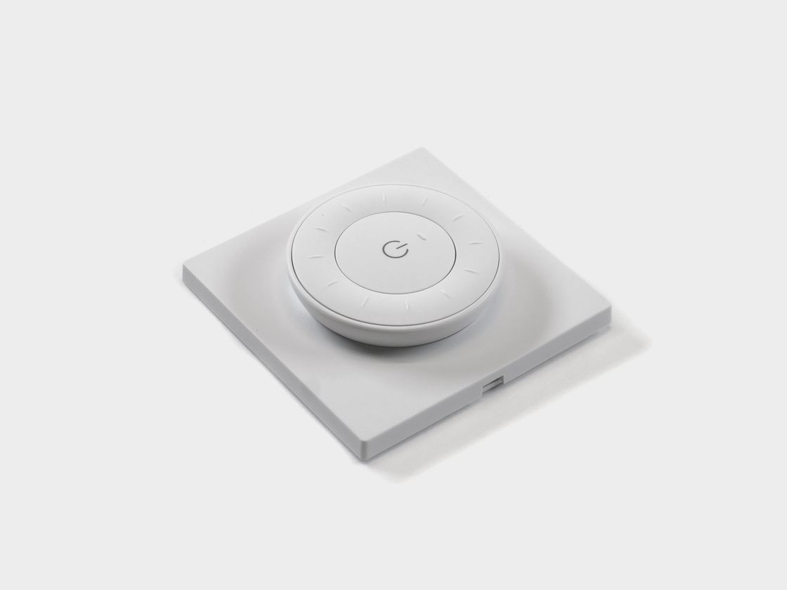 Quick Control ağ divar paneli, yuxarıdan görünüş