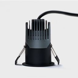Radiatorlu quraşdırılan işıqlandırıcı, arxa tərəfdən görünüş