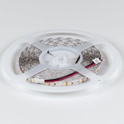 Plastik bobin üzərində 5 m LED lent çarxı