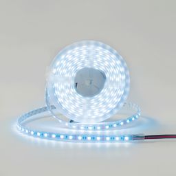 Ağ işıq saçan RGB LED lent, bobində