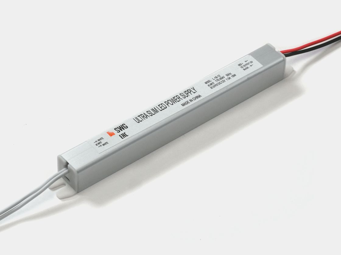 SWG ultra nazik 12V 18W qida bloku, yandan görünüş
