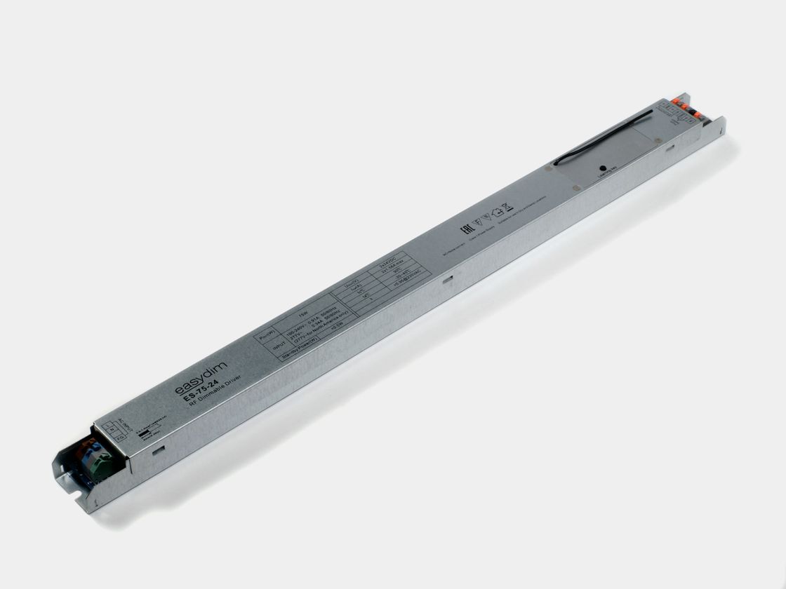 EasyDim ES-75-24 enerji təchizatı bloku, yuxarıdan görünüş
