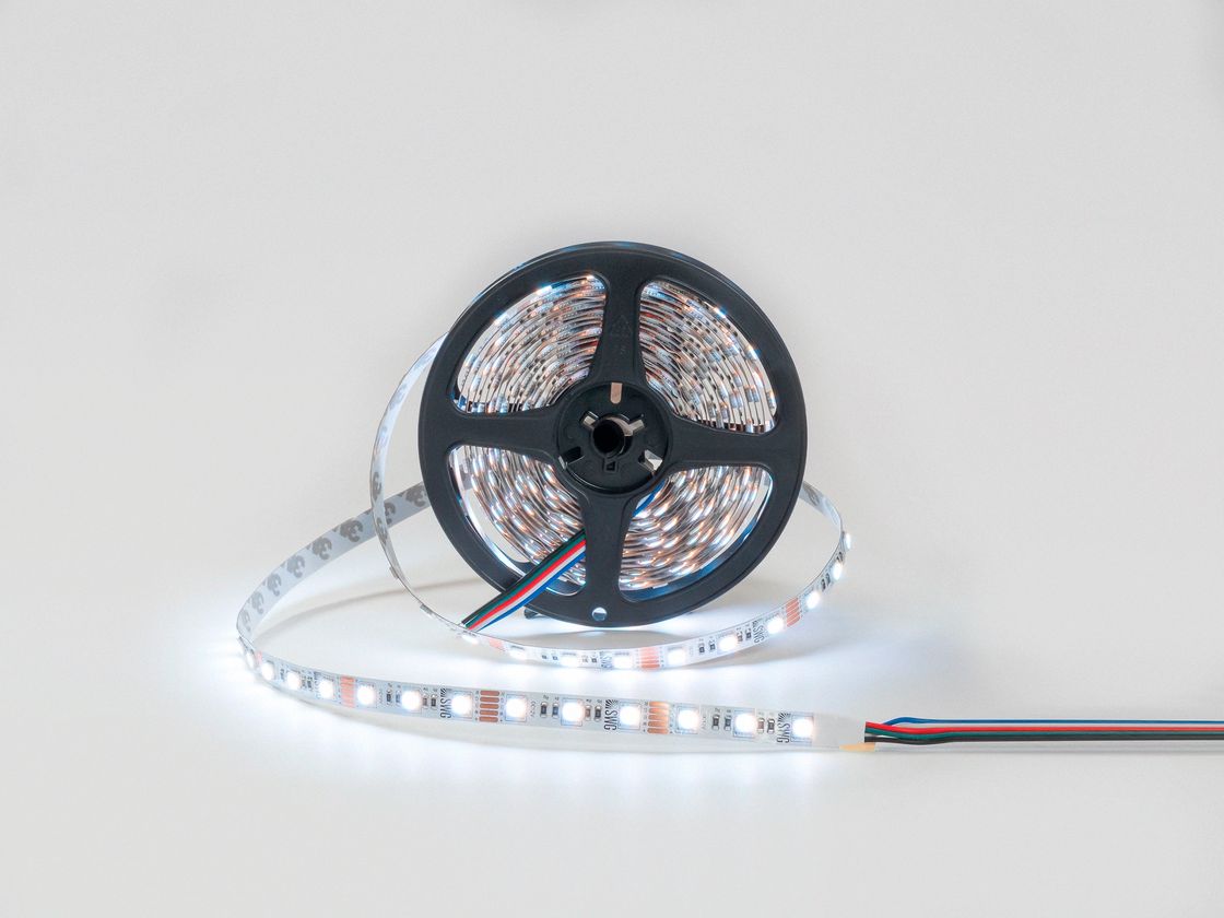 5050 RGB+isti ağ LED lentinin rulonu, ağ işıq saçması