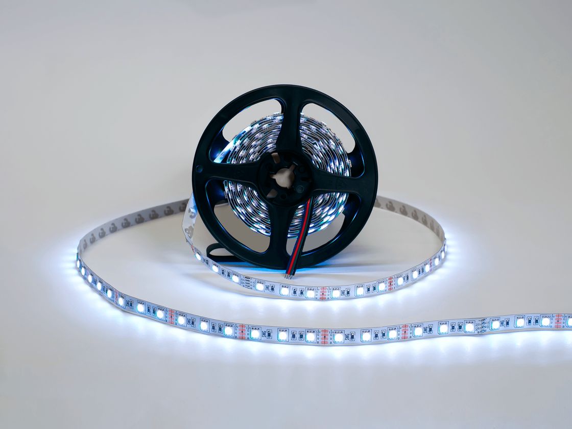 LED lent 5050, 60 LED/m, 14,4 Vt/m, 12V, IP20, Rəng: RGB, SWG560-12-14.4-RGB-M