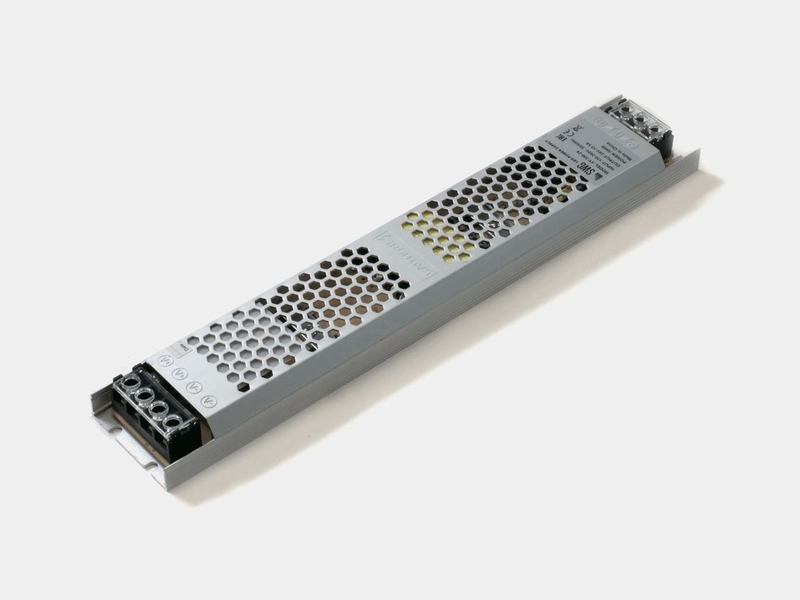 SWG XT ultra nazik enerji təchizatı bloku, IP20 metal korpus