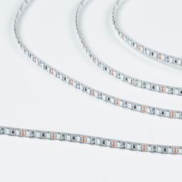 Ağ əsas üzərində SMD3528 LED lent, dolanmış halqalar