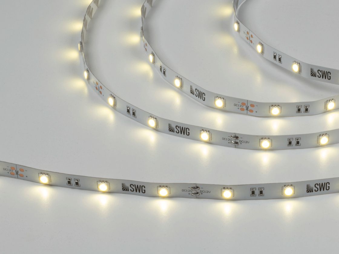 İş prosesində SMD5050 LED lent, neytral ağ işıq