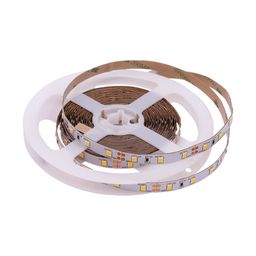 Ağ tutacaq üzərində SMD2835 LED lentin bobini